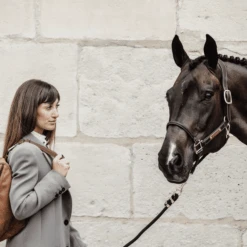 Helmet Bag Kentucky Chestnut 10 Helmet Bag Kentucky Chestnut -Equestrian Equipment Store Helmet Bag Kentucky Chestnut 82134 Brown Sfeer 2