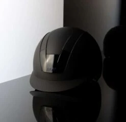 Helmet Kask Kooki Matte 13 Helmet Kask Kooki Matte -Equestrian Equipment Store KA001 Kask Kooki Matte Black Sfeer
