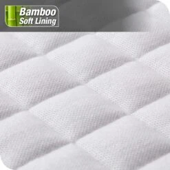 Saddle Pad LeMieux With MRB Logo 12 Saddle Pad LeMieux With MRB Logo -Equestrian Equipment Store Zadeldek LeMieux SquareDRing 2435 Wit 2